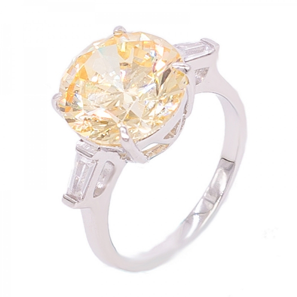 классическое серебряное обручальное кольцо с круглыми алмазными желтыми камнями 