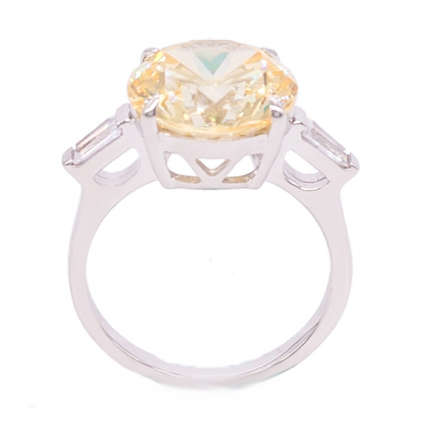 классическое серебряное обручальное кольцо с круглыми алмазными желтыми камнями 