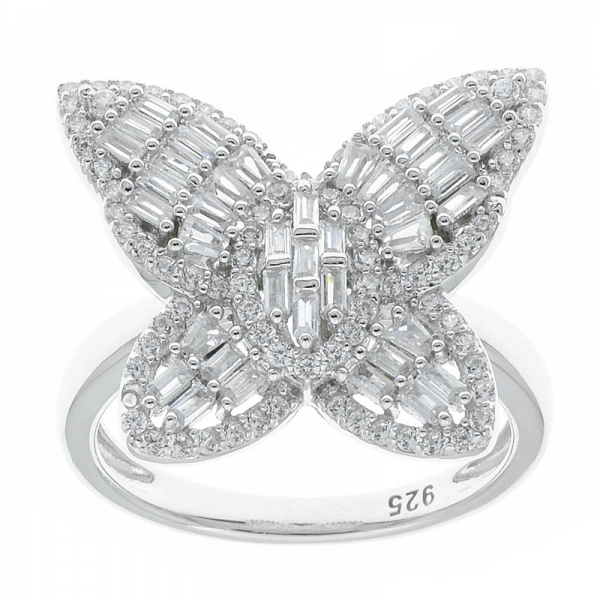 Кольцо с бабочкой из серебра 925 пробы с прозрачными камнями 