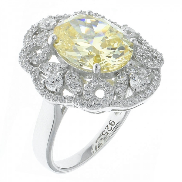 Необычное серебряное филигранное кольцо ручной работы 925 пробы с бриллиантовым оттенком 