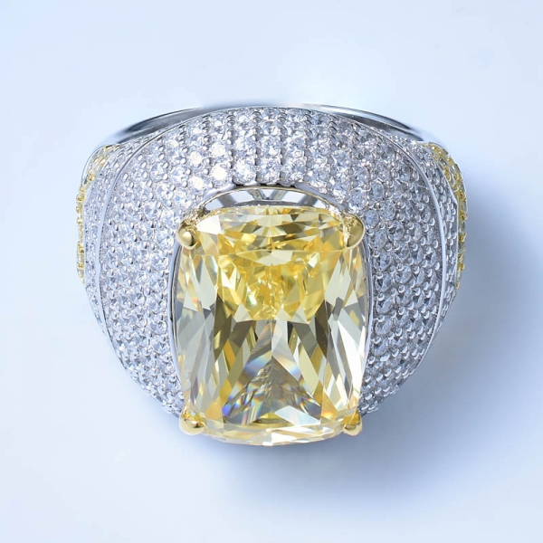 Кольцо из серебра 925 пробы с бриллиантом желтого цвета 