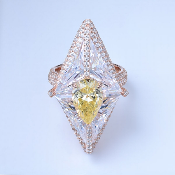 светло-желтый имитация бриллианта кубического циркония 18-каратного розового золота необычные дизайнерские кольца 