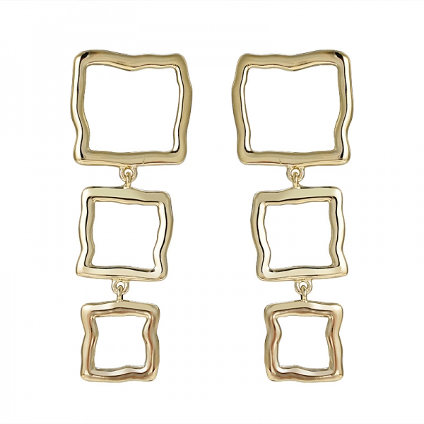 серьги-гвоздики из золота неправильной формы поверх стерлингового серебра 