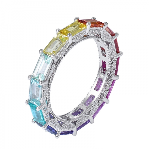 синтетическое красочное сапфировое кольцо с родием и радужным кольцом вечной огранки багетной огранки 