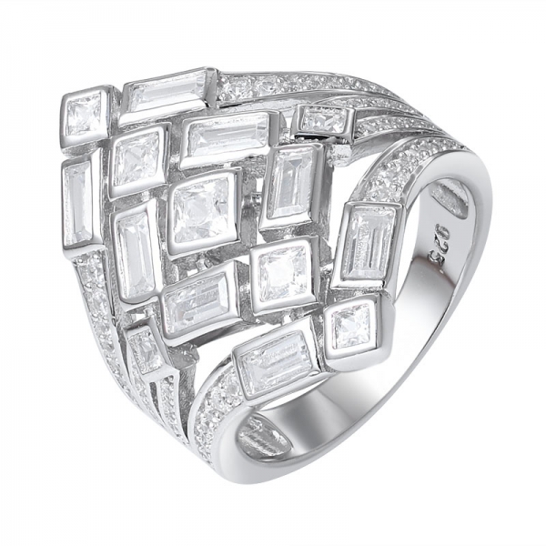 Серебряное кольцо из белого кубического циркония с родием квадратной огранки поверх стерлингового кластера 
