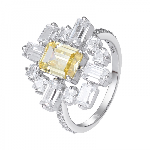 Яркое кольцо из чистого серебра с желтым бриллиантом и изумрудом в огранке 1 карат 