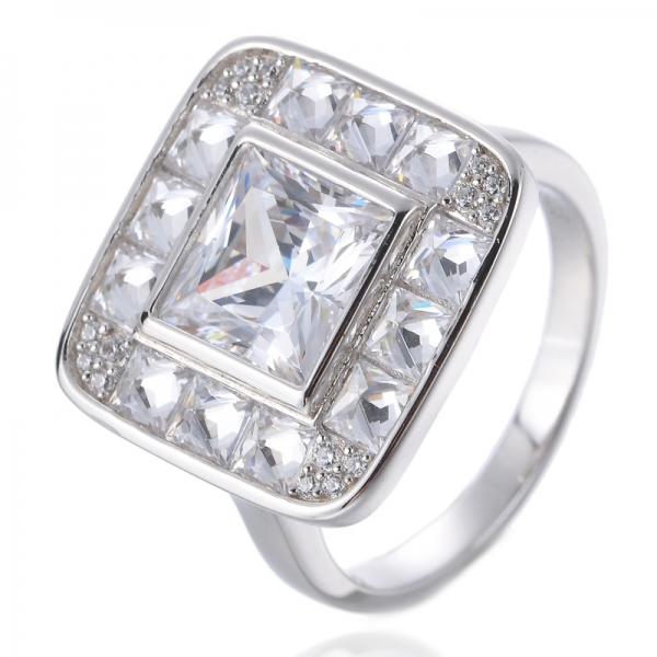 квадратное помолвочное кольцо с гало, морганитом и бриллиантами огранки «принцесса» 