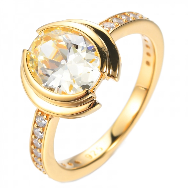 925 Овальный бриллиант Желтый кубический циркон Центр Позолоченное серебряное кольцо
 