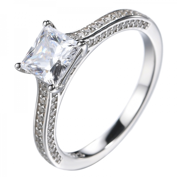 Помолвочное кольцо с бриллиантом огранки «принцесса» 1ct из стерлингового серебра с имитацией бриллианта
 