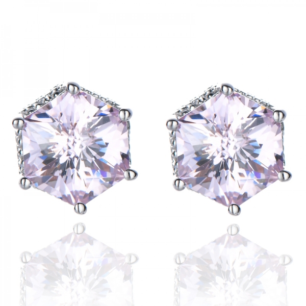 Необычные светло-розовые бриллиантовые серьги-гвоздики с кубической шестигранной огранкой из стерлингового серебра 925 пробы
 