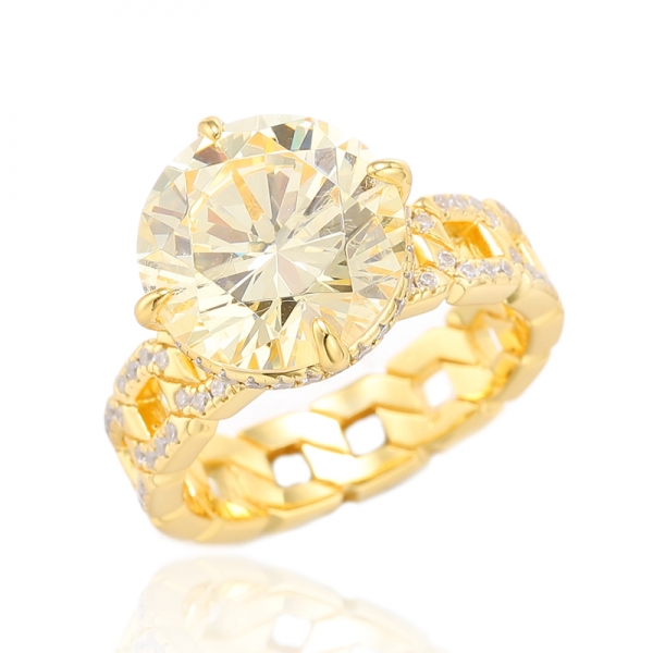 Серебряное кольцо Ruond с бриллиантом желтого и белого кубического циркона с позолотой 