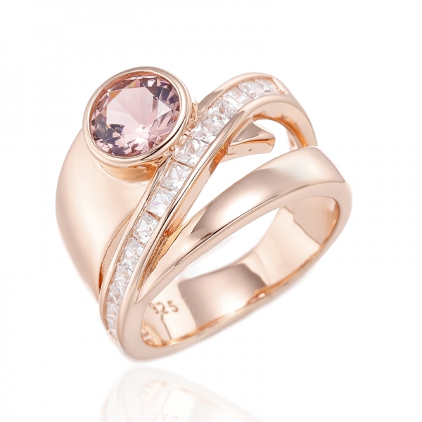 Круглое серебряное кольцо с морганитом нано и квадратным белым кубическим цирконом с покрытием из розового золота 