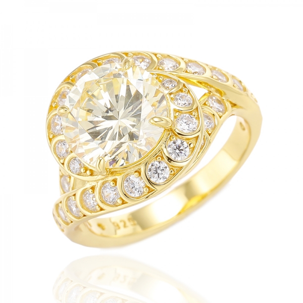 Серебряное кольцо с круглым бриллиантом, желтым и белым кубическим цирконом, позолотой 