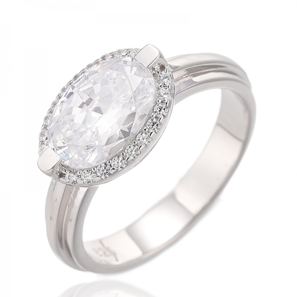 Серебряное кольцо с овальным розовым бриллиантом и круглым белым кубическим цирконием, покрытое розовым золотом 